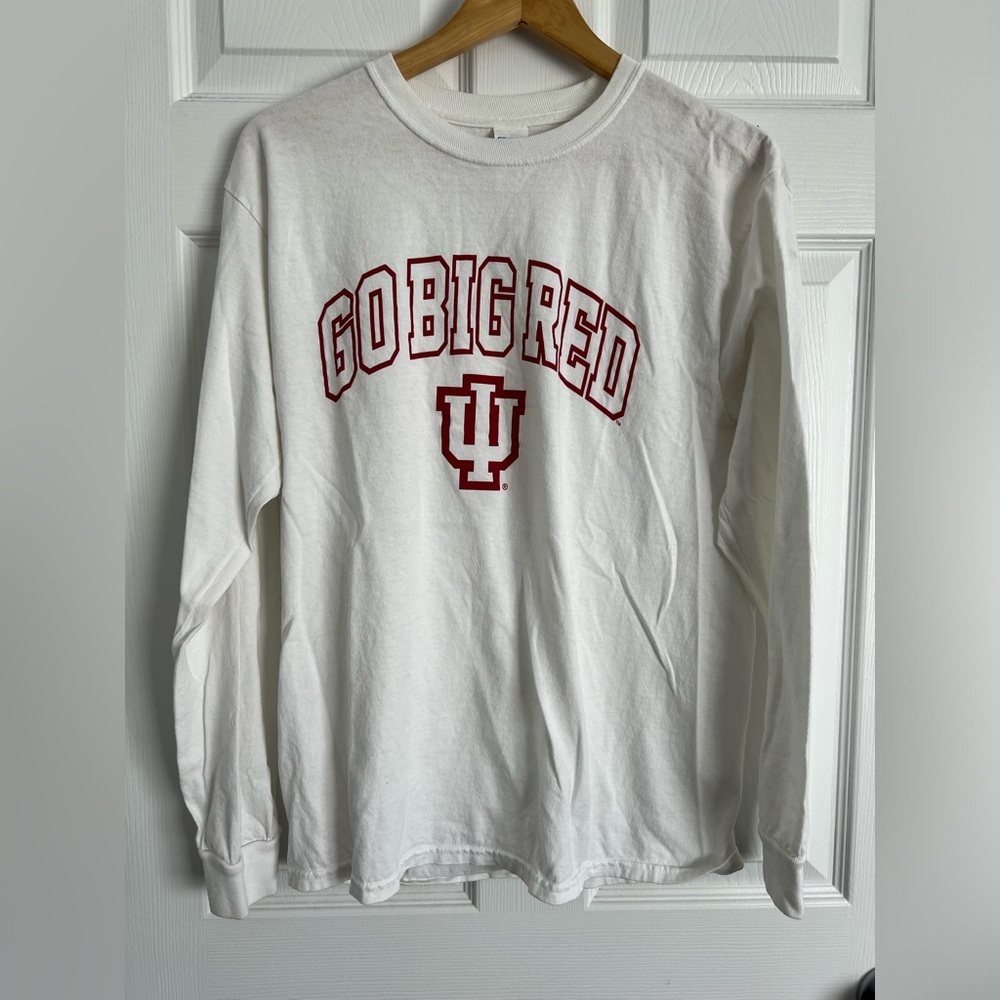 Size medium long sleeve IU university of Indiana tshirt.  Hoosiers.